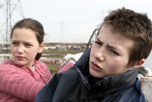 �������